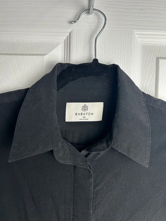 Babaton Black Silk Relaxed Fit Collared Shirt - Picture 2 of 7